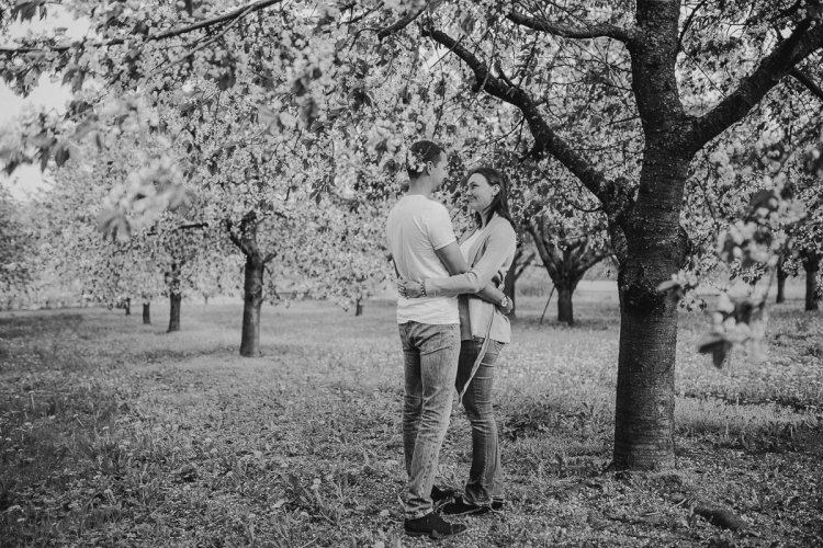 Párový fotograf České Budějovice - Svatební fotograf Jižní Čechy - Jan Kočer fotograf - svatební fotograf České Budějovice